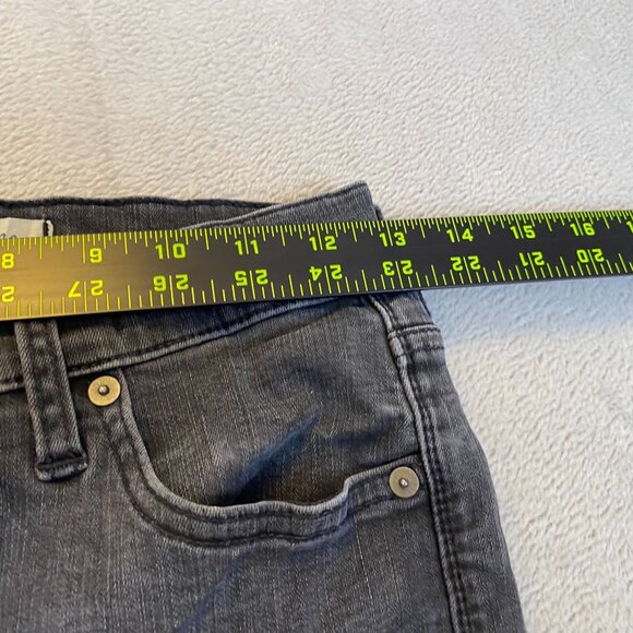 Madewell Womens Jeans Size 2 9" Mid-Rise Skinny Black Denim Distressed Hem - Picture 4 of 16